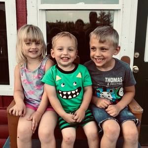 Meet your Posher, Carolee